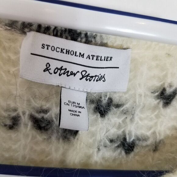 & Other Stories Women Wool Blend Pullover Sweater Sz M Crop Boxy Black White - Picture 7 of 8